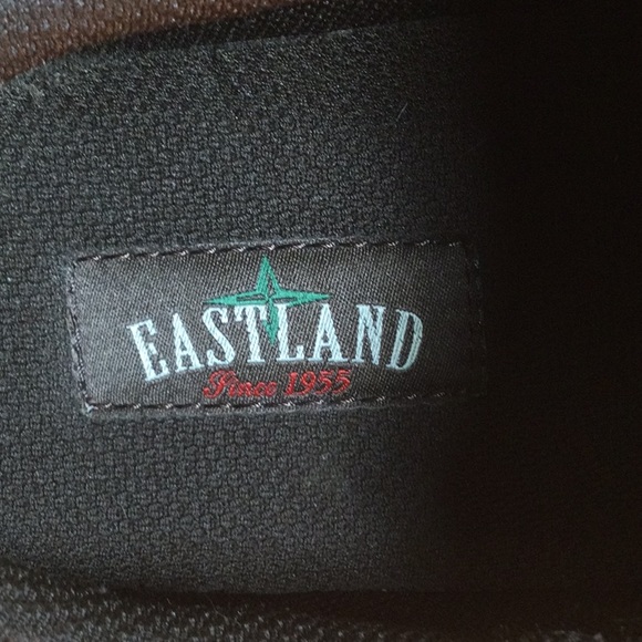 Eastland Men's Newport Slip-On Shoe, Brown, Size 10D; EU 44 - Picture 8 of 10